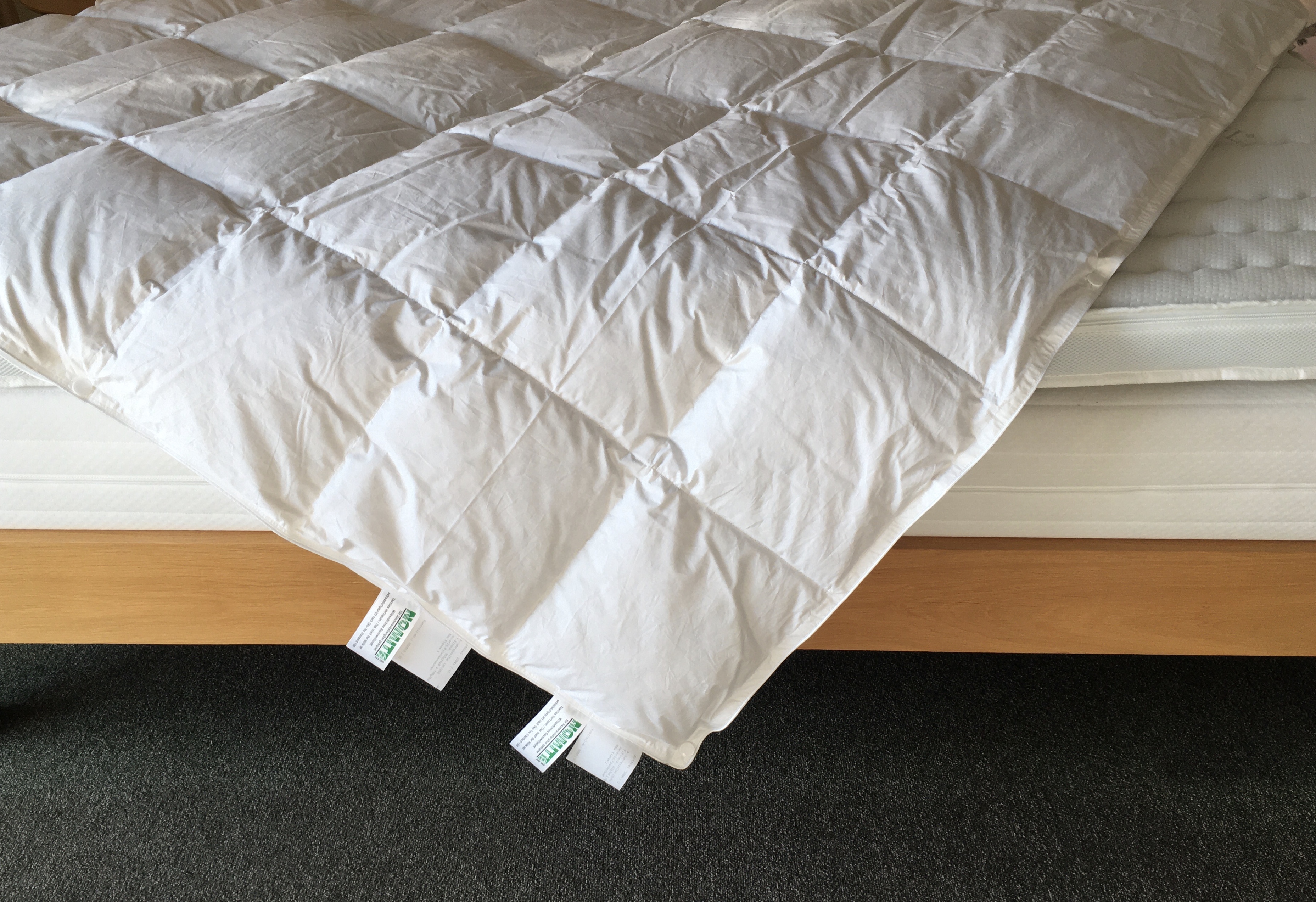 4-Jahreszeiten Daunendecke, feinste Einschütte